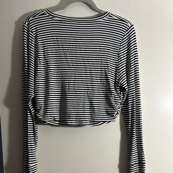 top - Picture 2 of 5